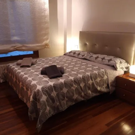 Apartamento Entero Zona Sanmames ビルバオ