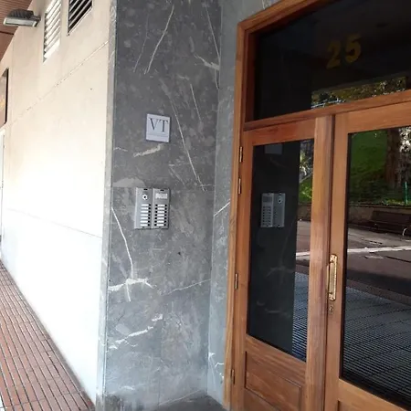 Apartamento Entero Zona Sanmames ビルバオ